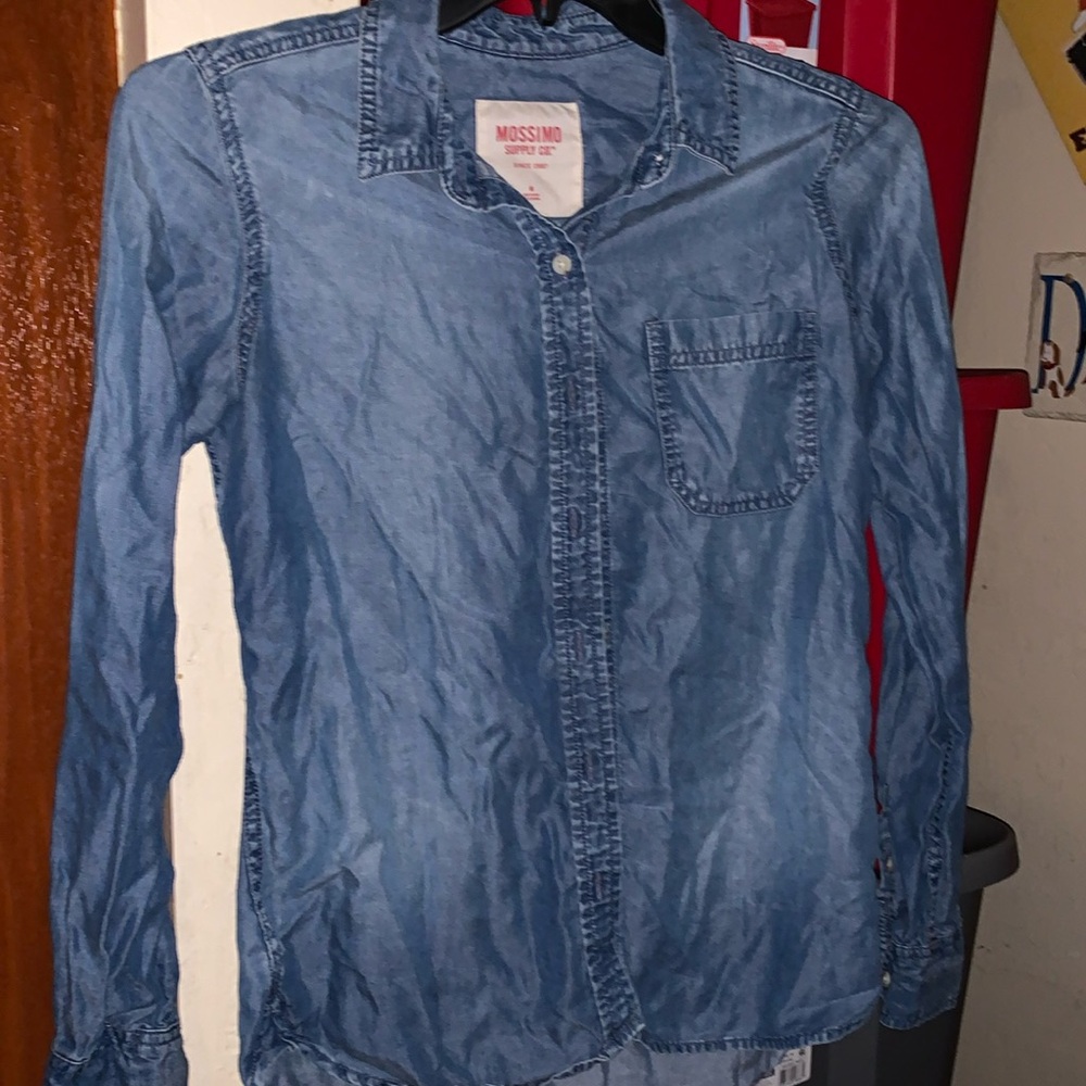 Mossimo Denim Shirt. size M